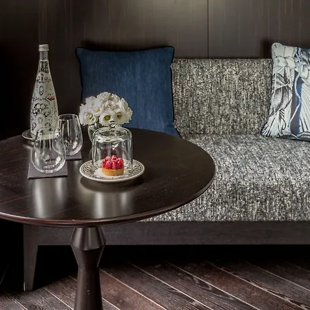 Отель Le Damantin & 5*