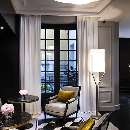 Le Damantin & Отель Париж