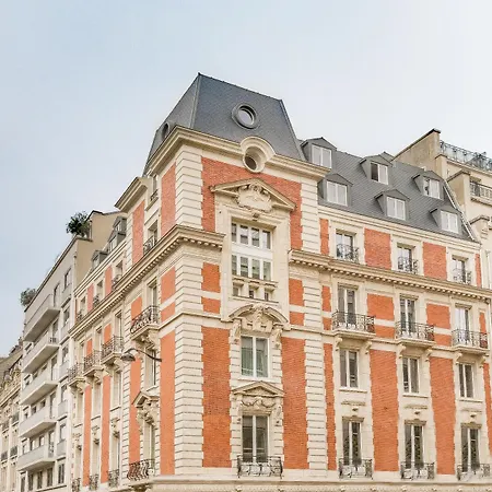 Hotel Le Damantin & Paris