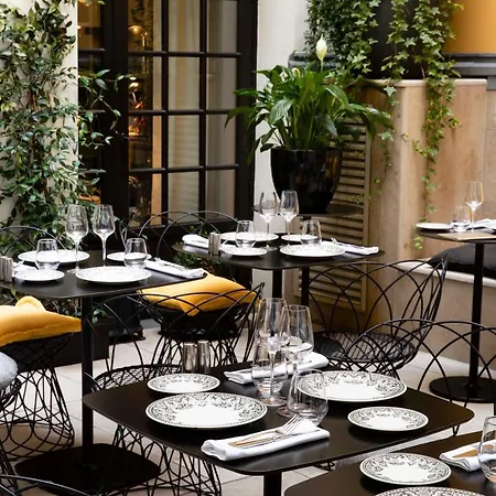 Le Damantin & Hotel Paris