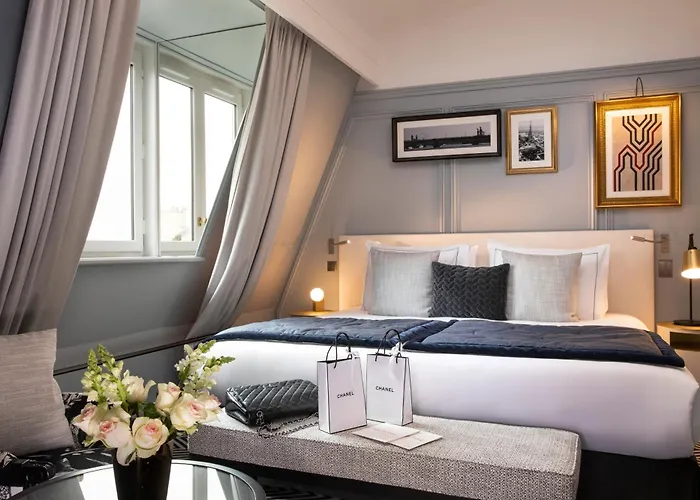 Le Damantin & מלון 5*