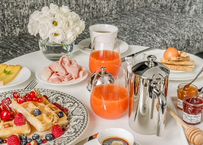 Le Damantin & 5* פריז