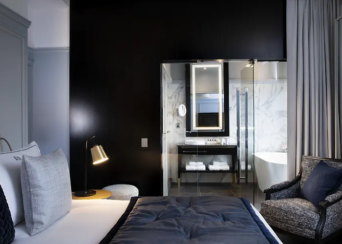 Le Damantin & פריז