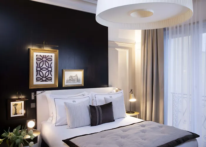 Hotel Le Damantin & Paris