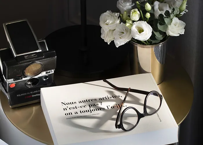 Le Damantin & מלון פריז