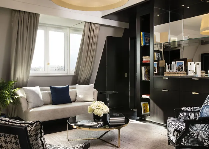 Le Damantin & מלון