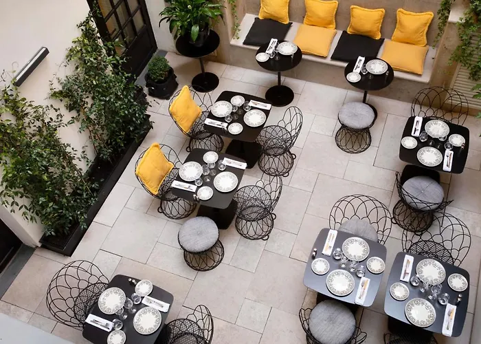 Hotel Le Damantin & Paris